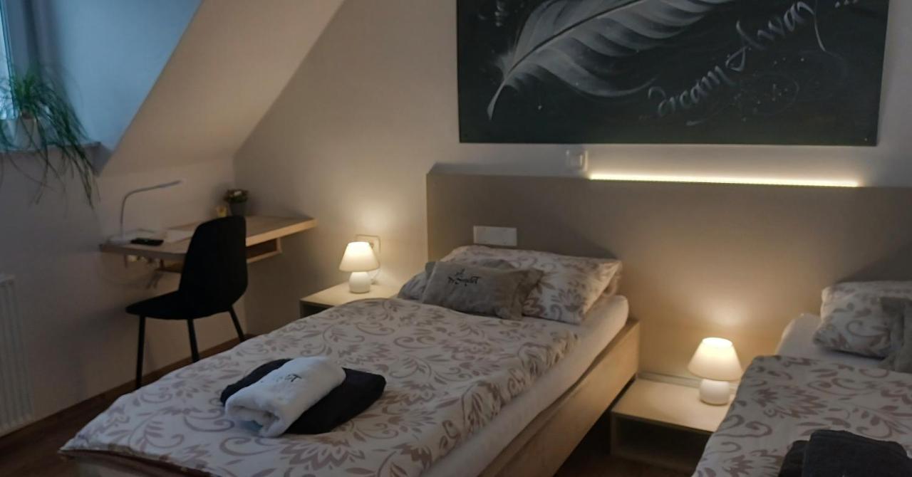 Apartmaji Pr Smolet Škofja Loka Eksteriør billede